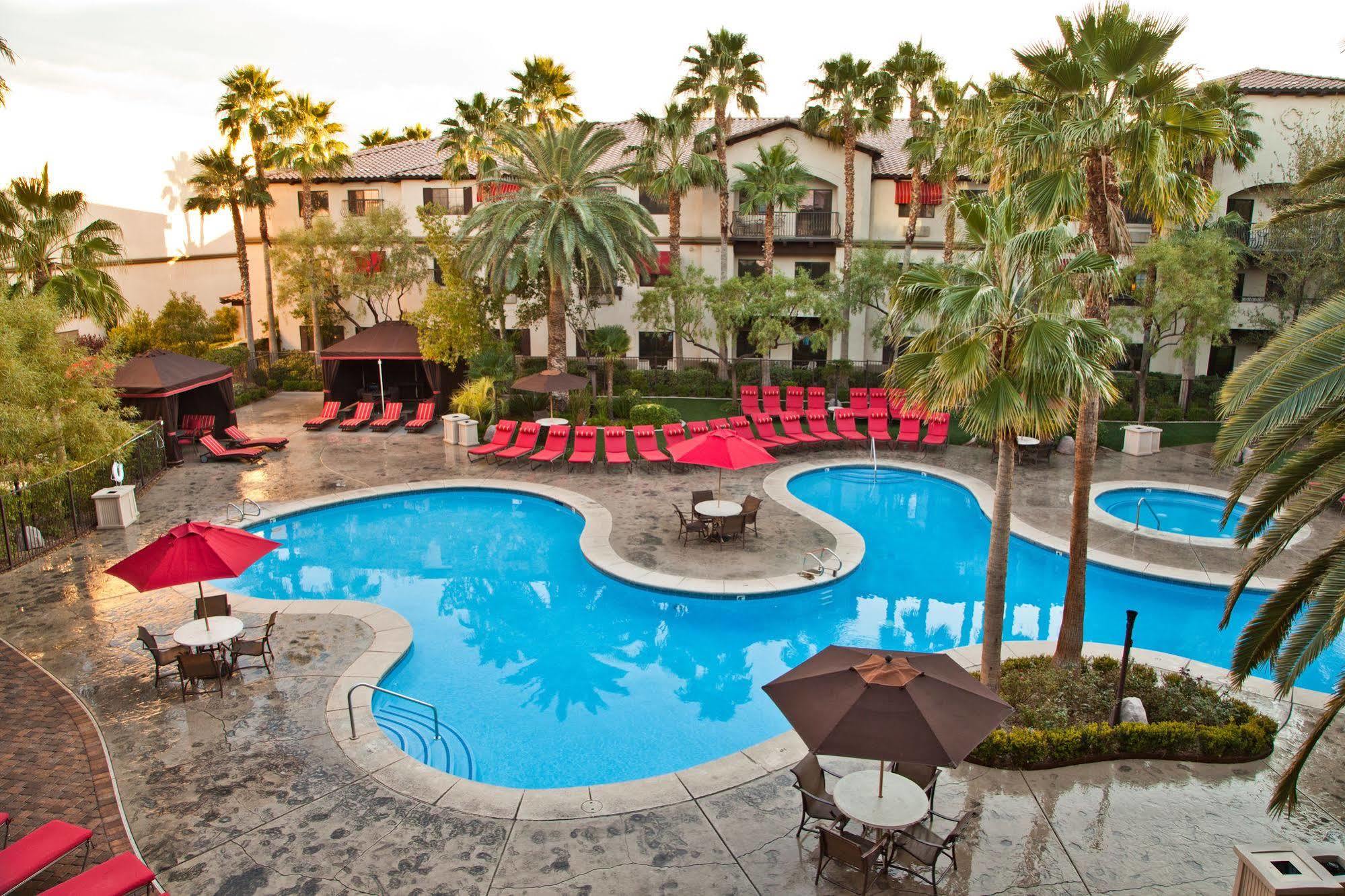 Resort Tuscany & Casino Las Vegas
